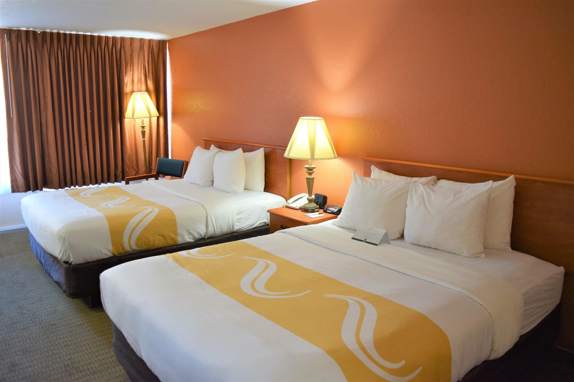 Quality Inn Kennedy Space Center Тайтъсвил Екстериор снимка