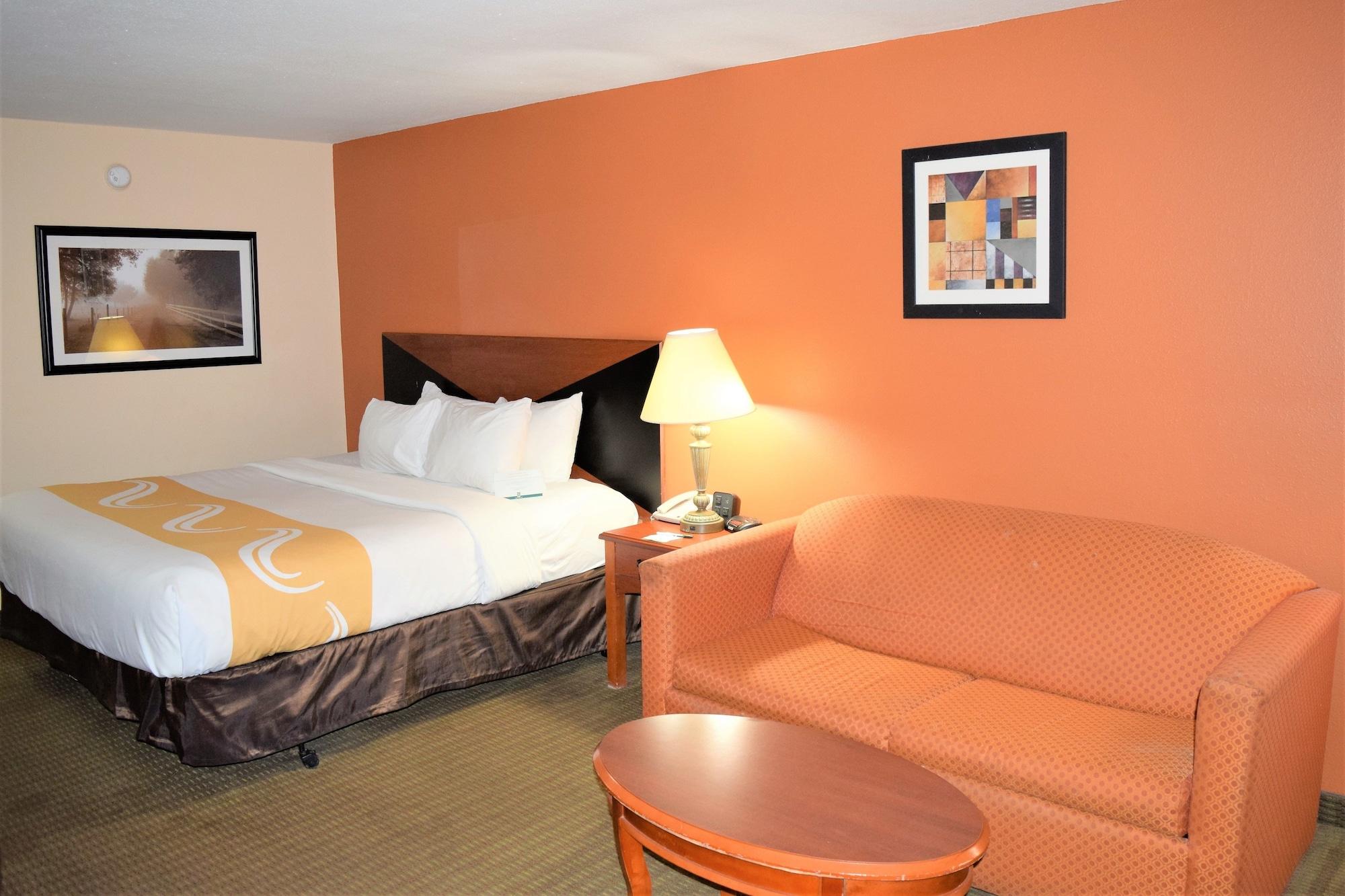 Quality Inn Kennedy Space Center Тайтъсвил Екстериор снимка